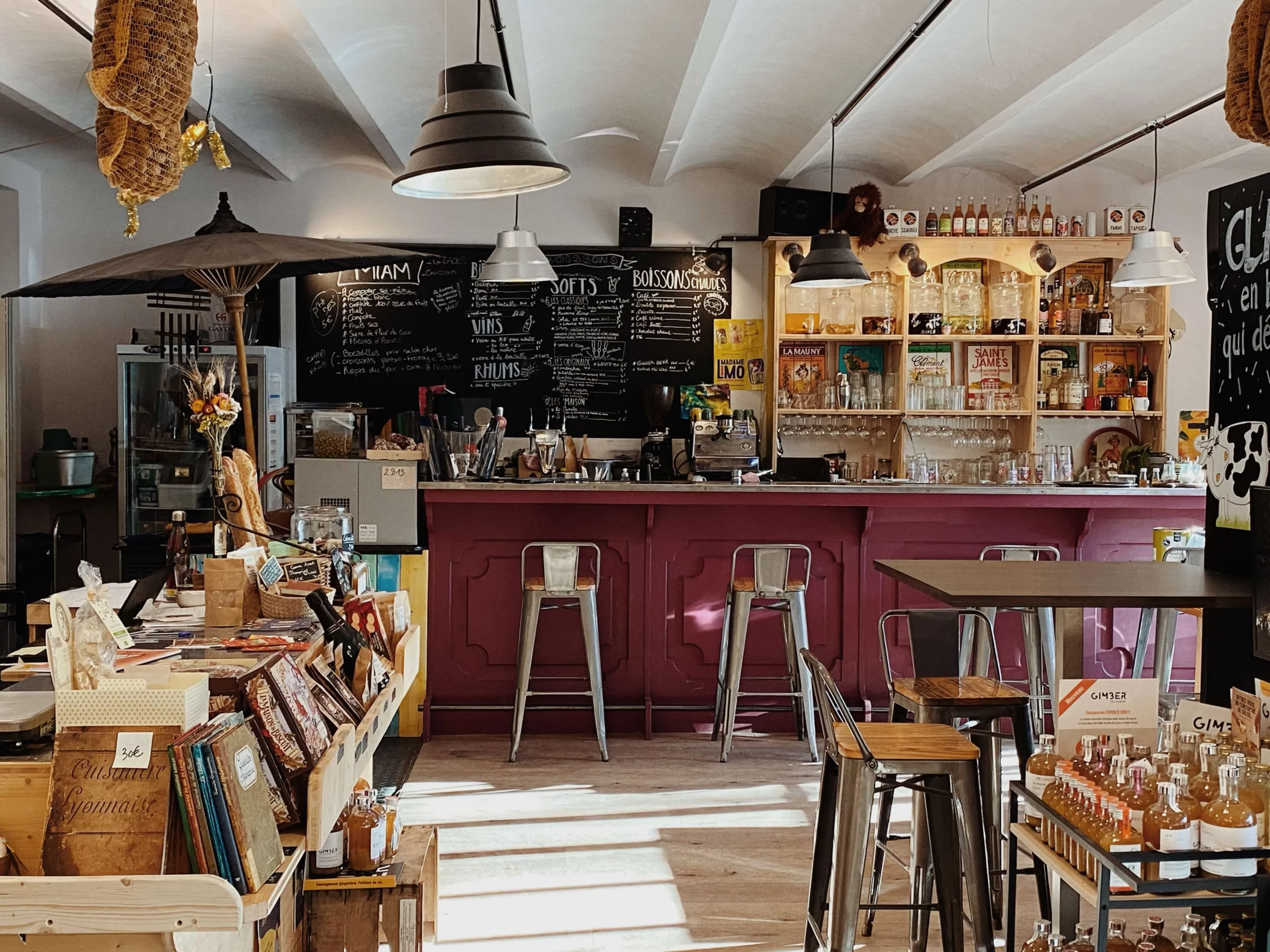 Le bar de COMBO et son ardoise de boissons